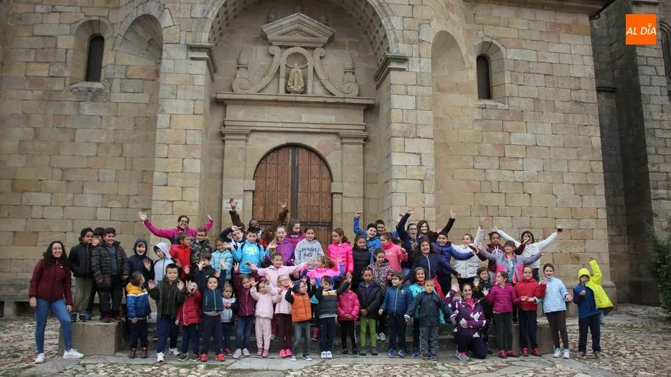 Participantes en el encuentro infantil que este año tiene lugar en el municipio de Yecla de Yeltes / MARIBEL