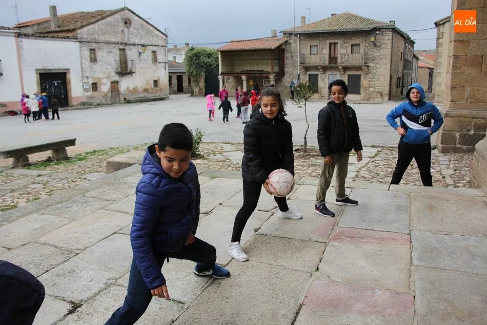 Foto 7 - Escuelas Campesinas celebra en Yecla de Yeltes el encuentro anual del programa de tiempo libre...