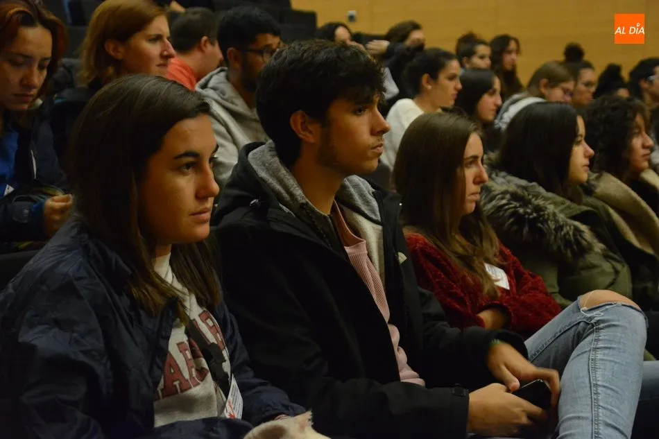 Foto 5 - Salamanca re&uacute;ne a j&oacute;venes de Castilla y Le&oacute;n y Portugal en el Encuentro de Voluntariado