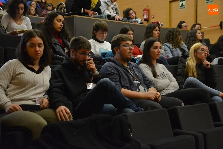 Foto 4 - Salamanca re&uacute;ne a j&oacute;venes de Castilla y Le&oacute;n y Portugal en el Encuentro de Voluntariado