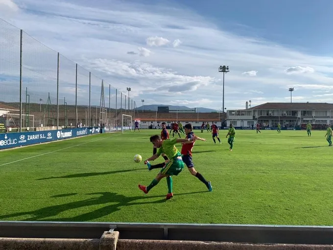 Foto 2 - A Unionistas se le pone muy mala cara al perder con Osasuna &lsquo;B&rsquo; (2-0)
