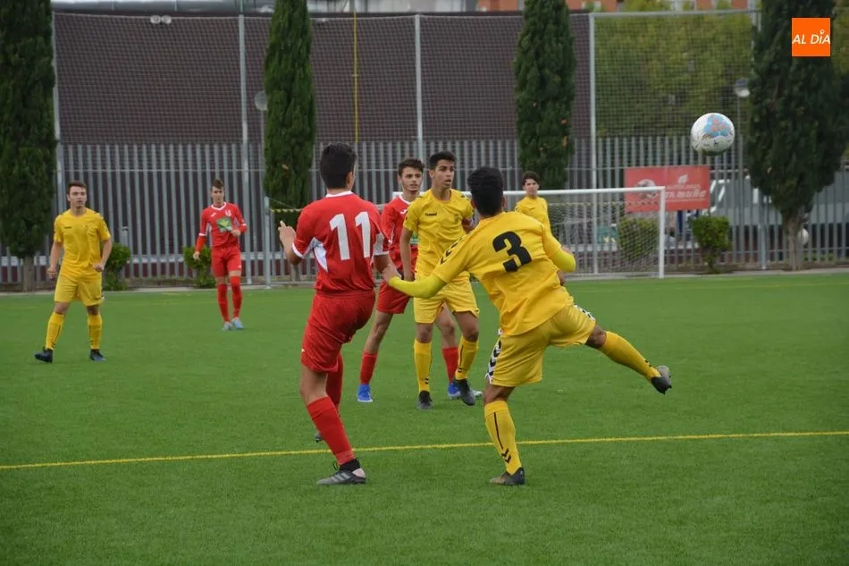 Foto 2 - Resultados, clasificaciones e im&aacute;genes del f&uacute;tbol base regional  