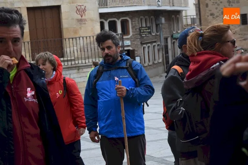 Foto 9 - Decenas de peregrinos llegan a Alba de Tormes en la quinta marcha de las II Jornadas de...