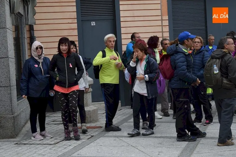 Foto 2 - Decenas de peregrinos llegan a Alba de Tormes en la quinta marcha de las II Jornadas de...
