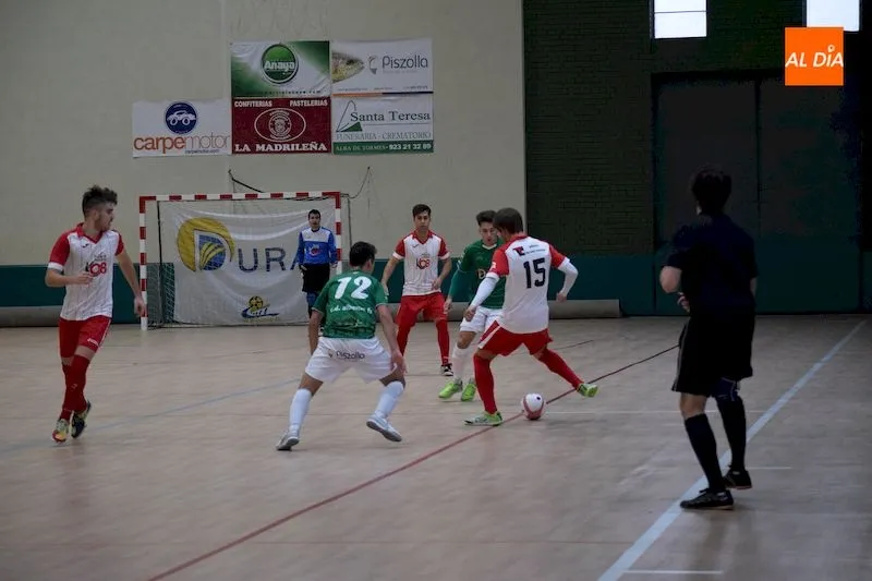 Foto 3 - El Piensos Dur&aacute;n Albense se da un fest&iacute;n de juego y goles ante el Pizarras Los 3 Cu&ntilde;ados (4-1)