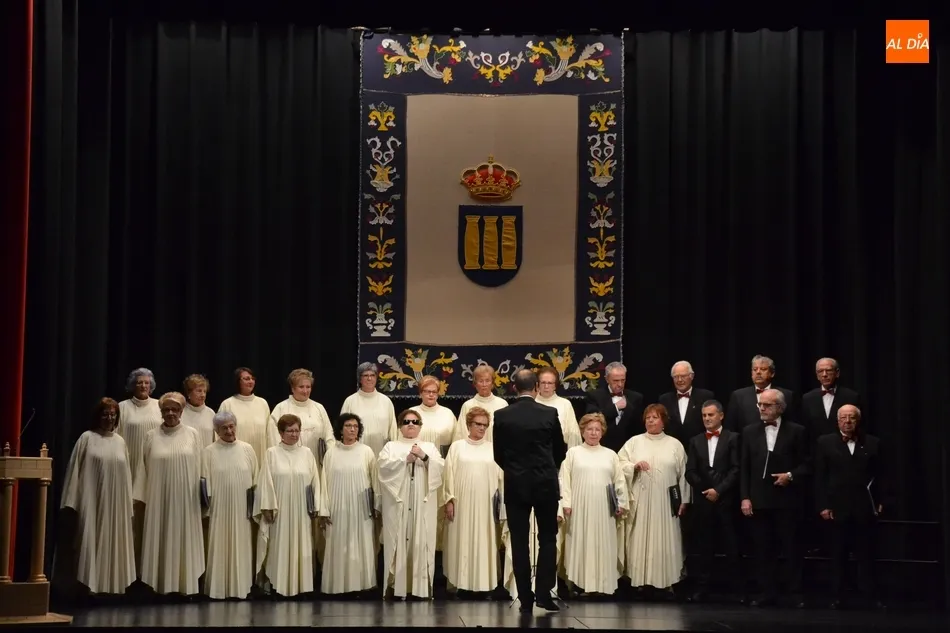 Foto 10 - La Coral D&aacute;maso Ledesma vuelve a entrelazar sus voces con Portugal  