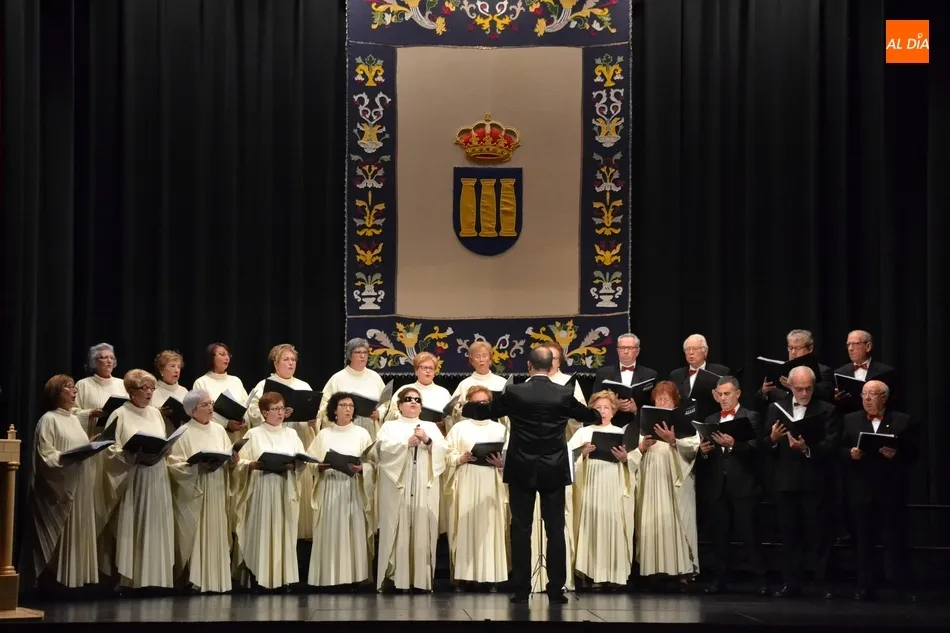 Foto 4 - La Coral D&aacute;maso Ledesma vuelve a entrelazar sus voces con Portugal  