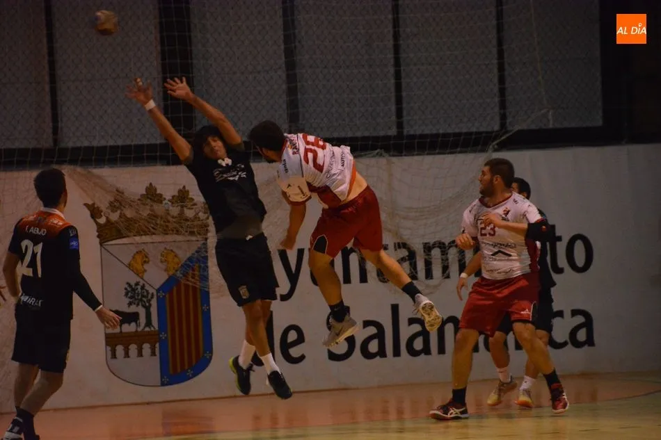 Foto 8 - El BM Salamanca planta cara al l&iacute;der en el R&iacute;o Tormes (30-33)