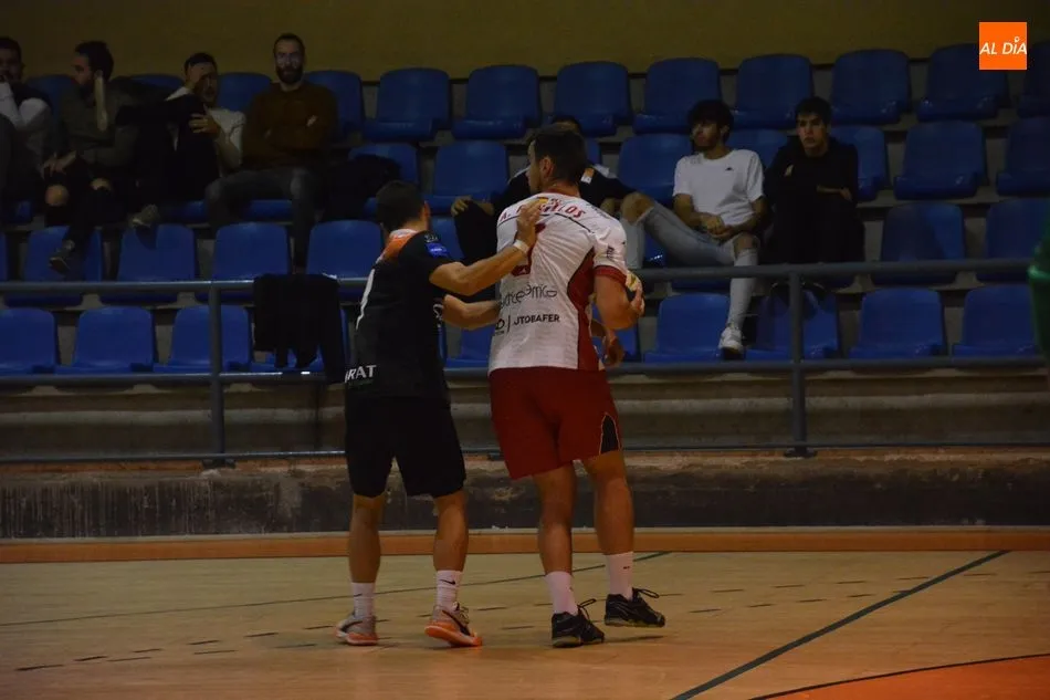 Foto 6 - El BM Salamanca planta cara al l&iacute;der en el R&iacute;o Tormes (30-33)