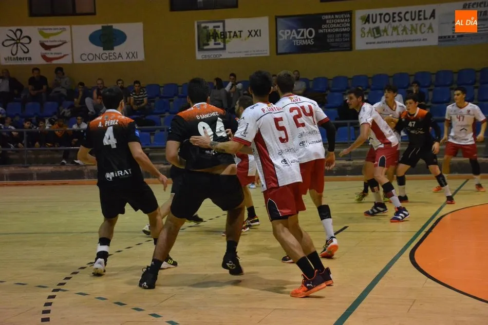 Foto 2 - El BM Salamanca planta cara al l&iacute;der en el R&iacute;o Tormes (30-33)