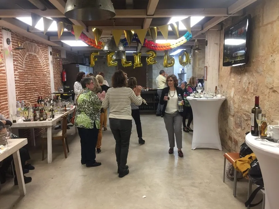 Foto 2 - Marina celebra su cumplea&ntilde;os en compa&ntilde;&iacute;a de familiares y amigos de Vitigudino  