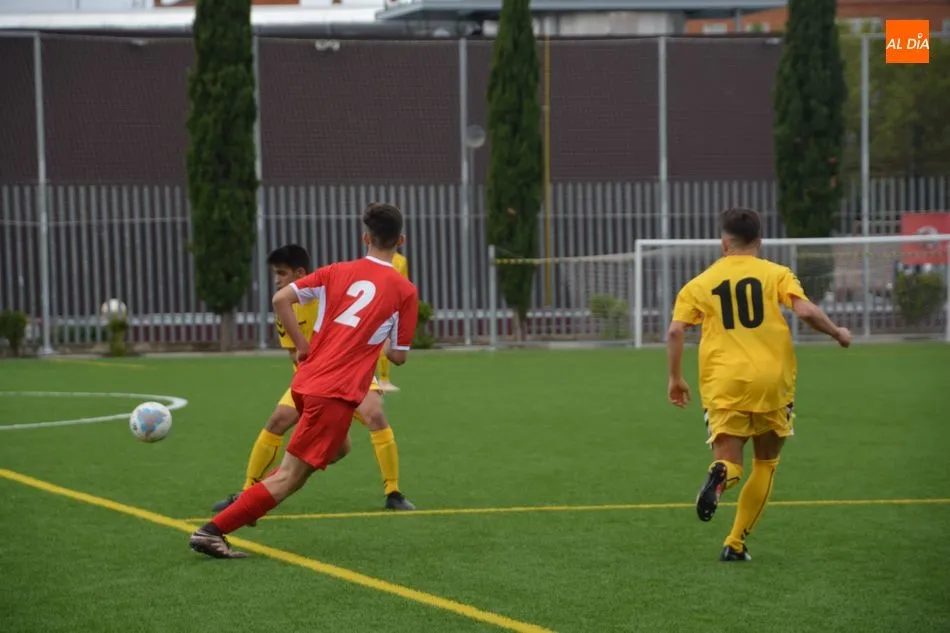 Foto 11 - Resultados, clasificaciones e im&aacute;genes del f&uacute;tbol base regional  