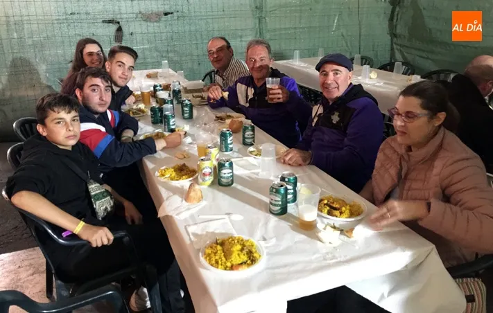 Foto 2 - La Comida de Hermandad de la cofrad&iacute;a Jes&uacute;s Nazareno re&uacute;ne en su estreno a 200 personas