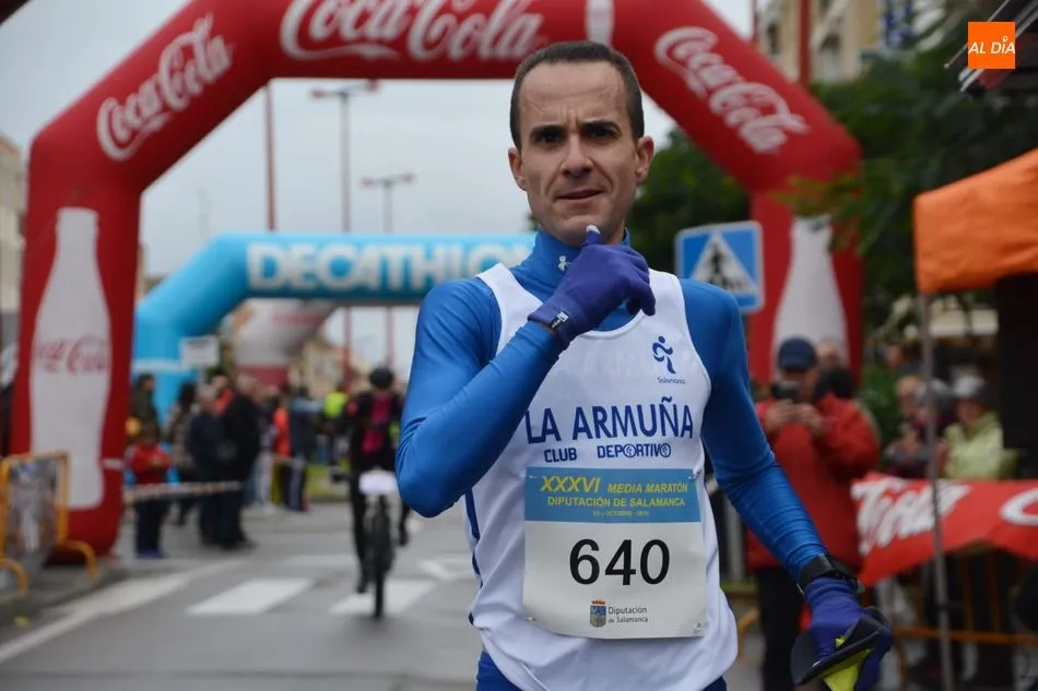 Foto 5 - Dani Sanz y Gema Mart&iacute;n se proclaman vencedores de la XXXVI Media Marat&oacute;n