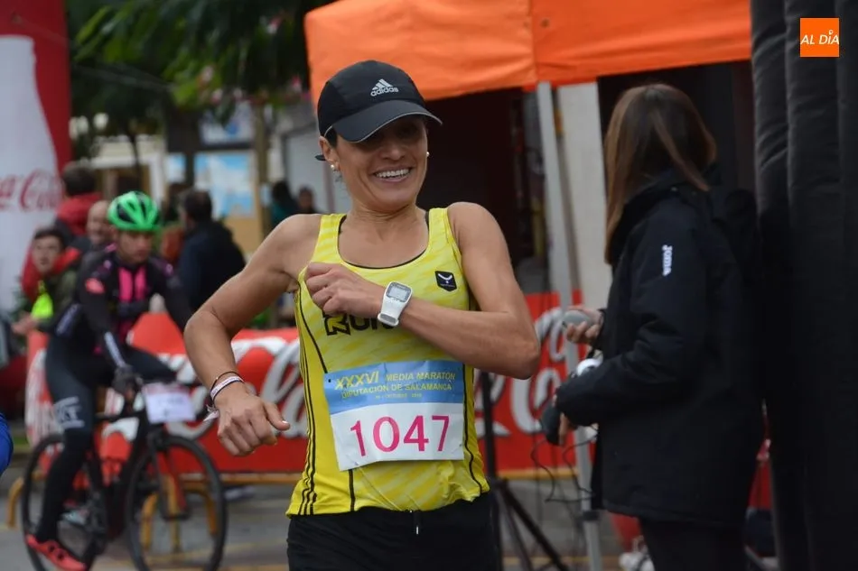 Foto 4 - Dani Sanz y Gema Mart&iacute;n se proclaman vencedores de la XXXVI Media Marat&oacute;n