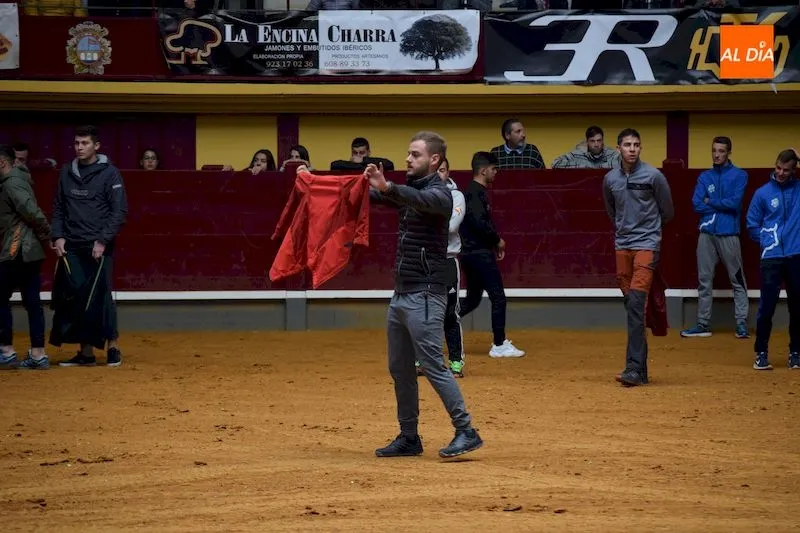 Foto 11 - Alba de Tormes disfruta de su &uacute;ltimo encierro de fiestas bajo la lluvia