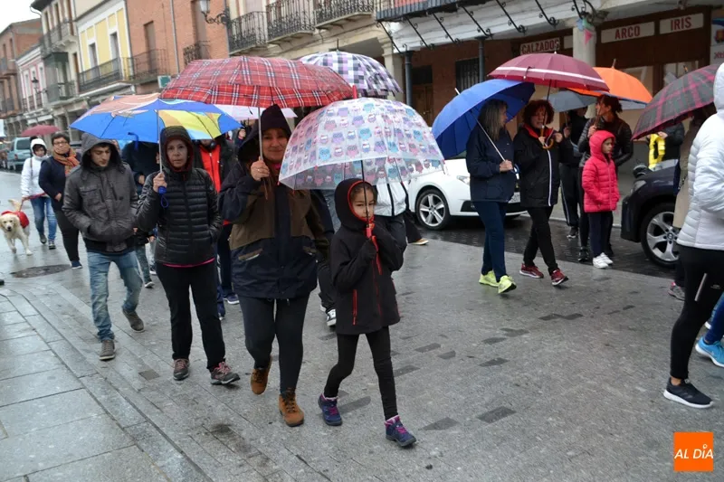 Foto 6 - Ni el fr&iacute;o ni la lluvia pueden con el paso firme de la XII marcha solidaria de Acopedis