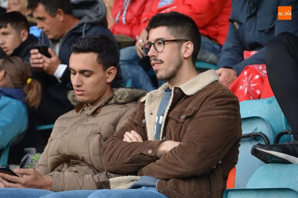 Foto 5 - El Helm&aacute;ntico no puede disfrutar de un nuevo triunfo del Salamanca UDS