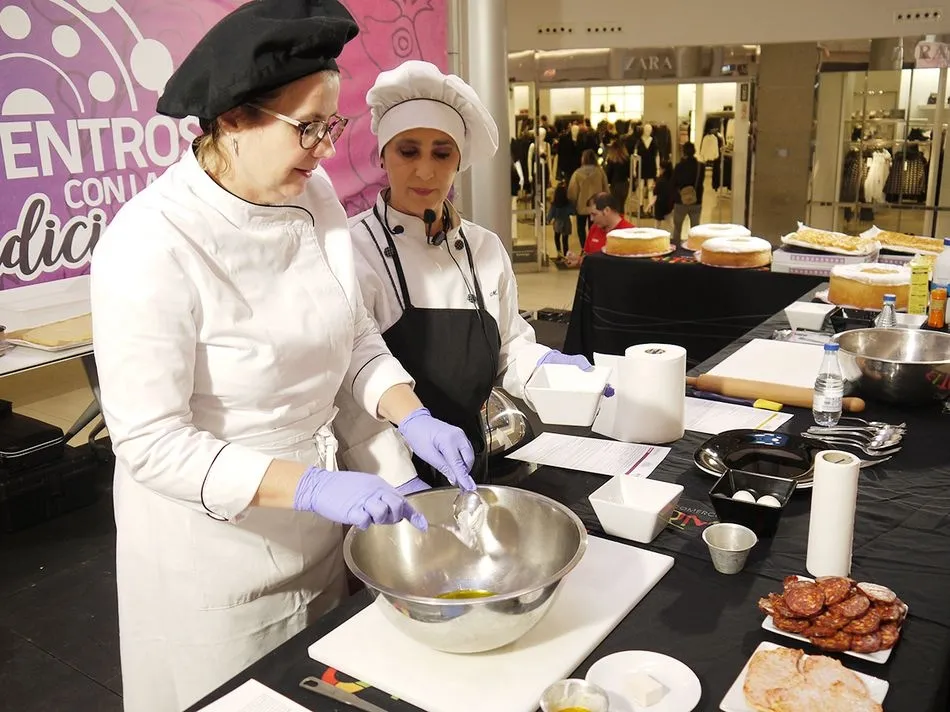 Foto 7 - La gastronom&iacute;a salmantina protagoniza los &lsquo;Encuentros con la Tradici&oacute;n&rsquo; del Centro Comercial...