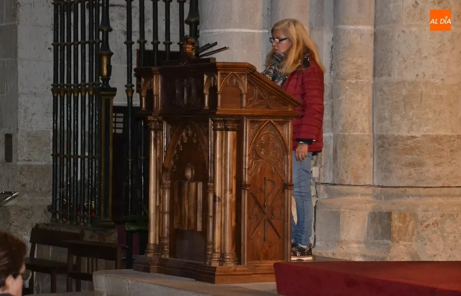 Foto 4 - Explicada la restauraci&oacute;n del cuadro del altar de la Catedral, que hab&iacute;a sido da&ntilde;ado por los...