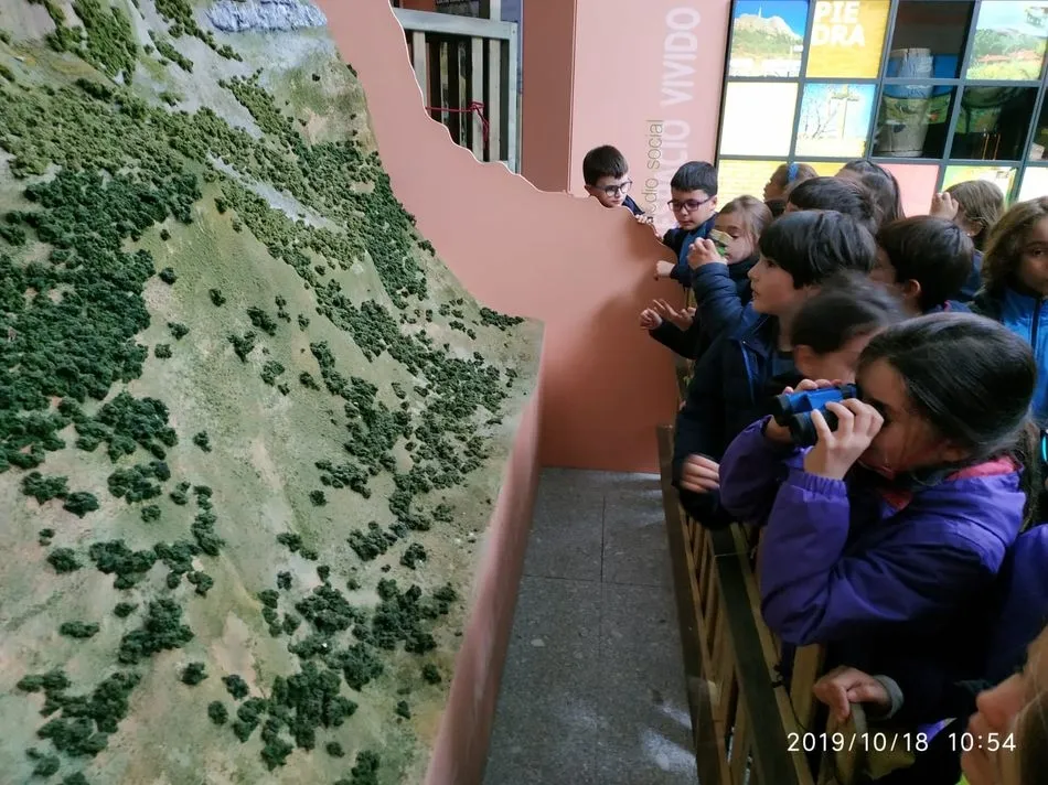 Foto 9 - Alumnos del Colegio San Juan Bosco visitan el Parque Natural de Las Batuecas y La Alberca