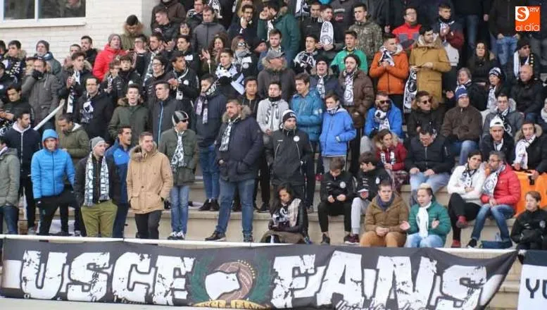 Aficionados de Unionistas de Salamanca durante un partido / Archivo
