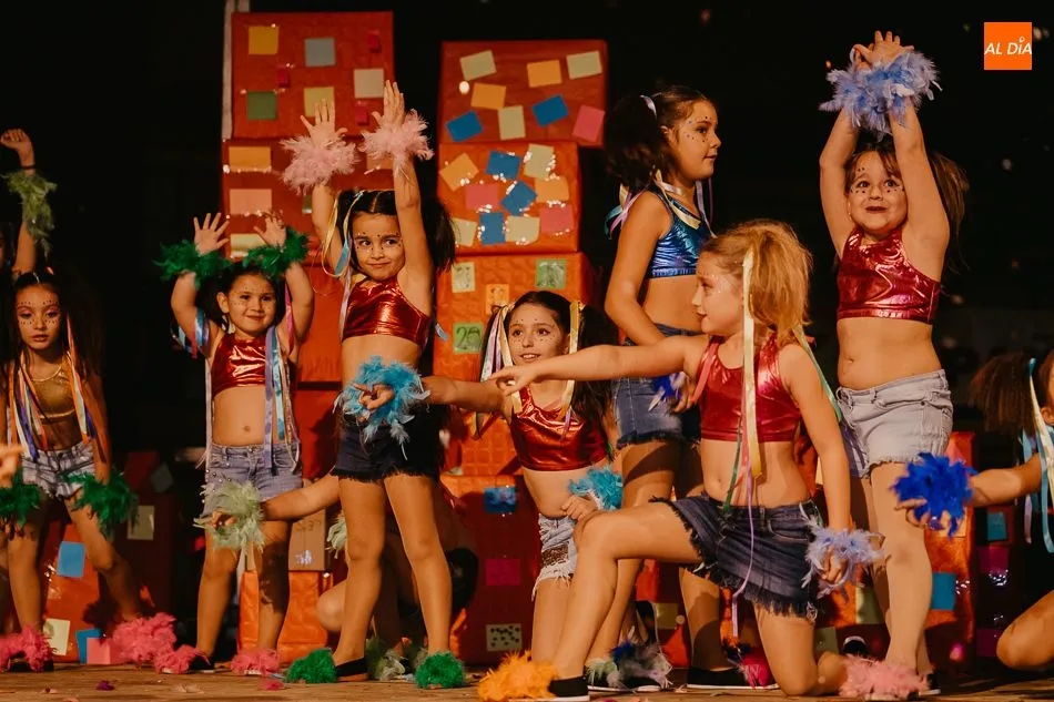 Los más pequeños de la villa ducal hicieron las delicias del público