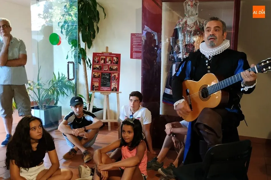 Foto 2 - El secreto de El Quijote desvelado por Cervantes en la Visita Teatralizada a su morada