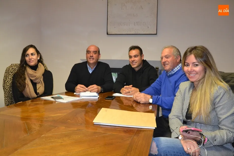 Los bailes de disfraces del Carnaval se trasladan al Pabellón de Conde de Foxá  