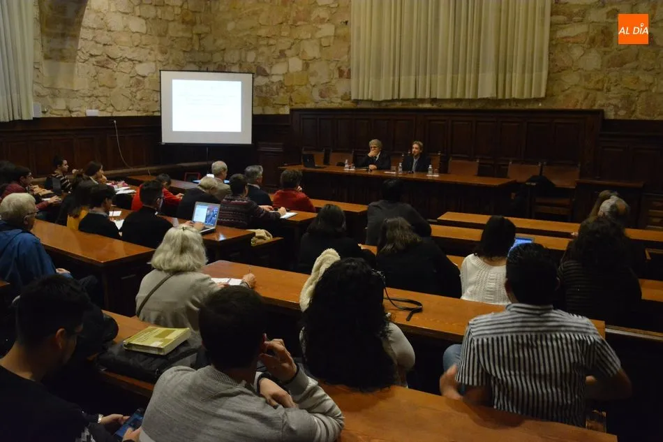 Foto 4 - El ciclo &lsquo;Di&aacute;logos sobre Catalu&ntilde;a&rsquo;&nbsp;genera una gran expectaci&oacute;n