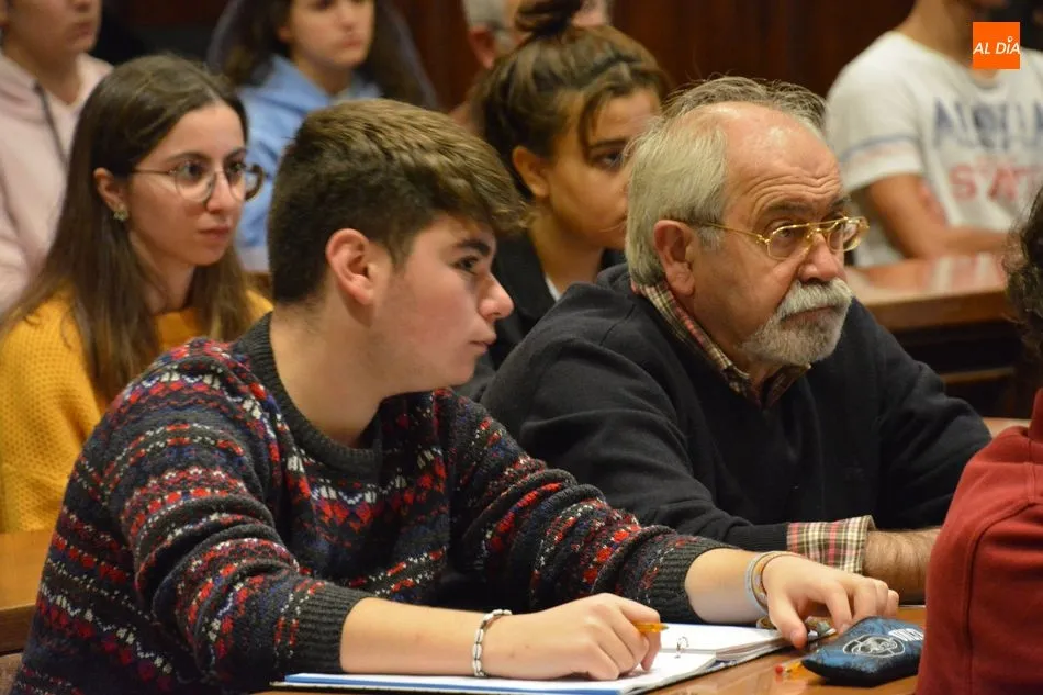 Foto 3 - El ciclo &lsquo;Di&aacute;logos sobre Catalu&ntilde;a&rsquo;&nbsp;genera una gran expectaci&oacute;n