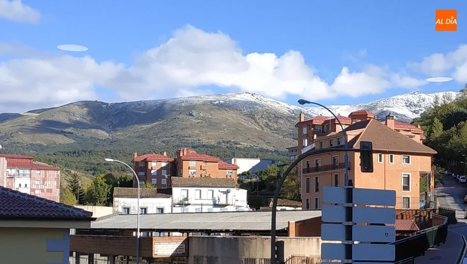 Nieve en las cumbres de la Sierra