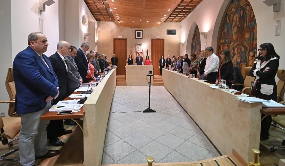 Foto 3 - El Pleno del Ayuntamiento aprueba la congelaci&oacute;n de los cinco impuestos municipales