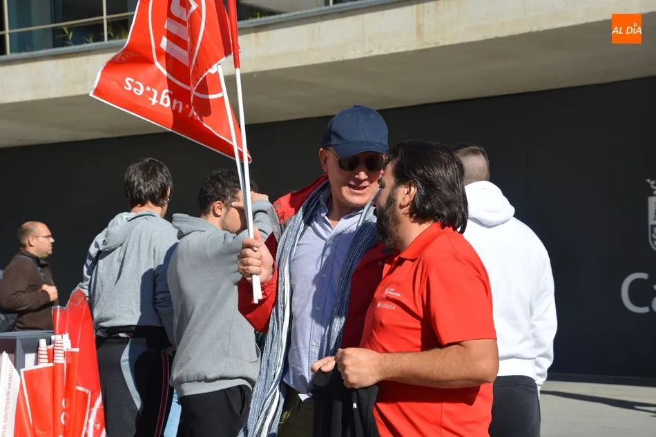 Foto 10 - UGT, CSIF y CCOO piden que la Junta cumpla el acuerdo de las 35 horas semanales