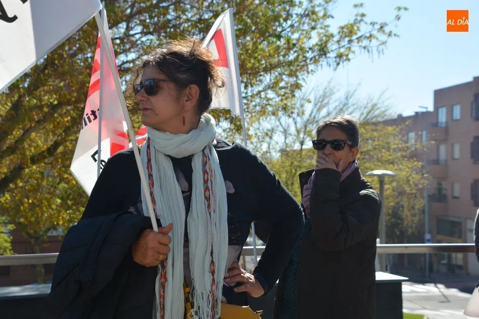 Foto 9 - UGT, CSIF y CCOO piden que la Junta cumpla el acuerdo de las 35 horas semanales