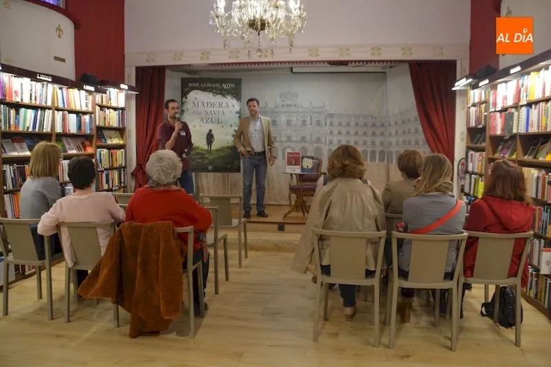 Foto 5 - Jos&eacute; Luis Gil Soto presenta la aventura &eacute;pica &lsquo;Madera&nbsp;de&nbsp;savia&nbsp;azul&rsquo;  