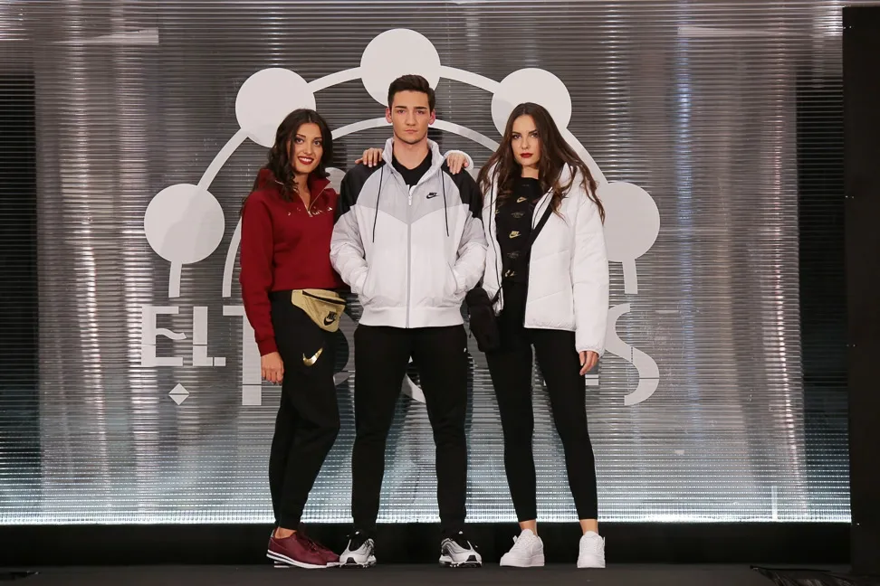 Foto 6 - Tradici&oacute;n y modernidad se unen en el desfile del Centro Comercial El Tormes