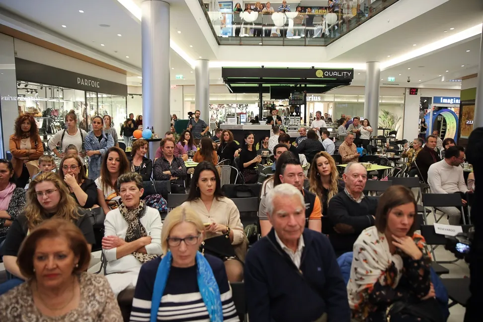 Foto 2 - Tradici&oacute;n y modernidad se unen en el desfile del Centro Comercial El Tormes