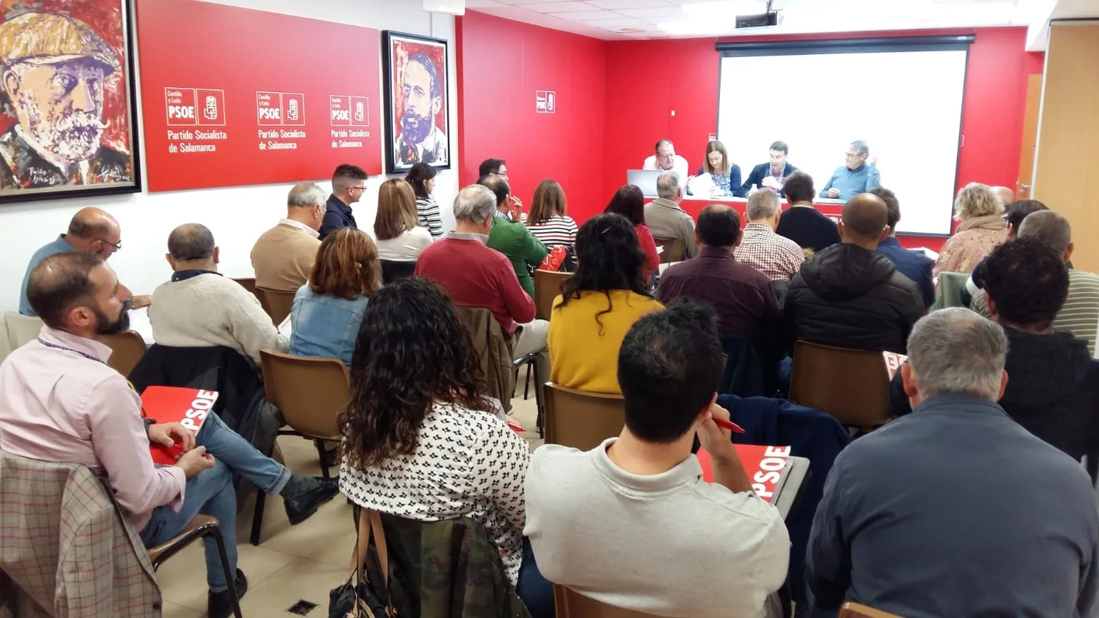 Foto 2 - El PSOE seguir&aacute; defendiendo &ldquo;la autonom&iacute;a local y la prestaci&oacute;n de servicios en el mundo rural ...