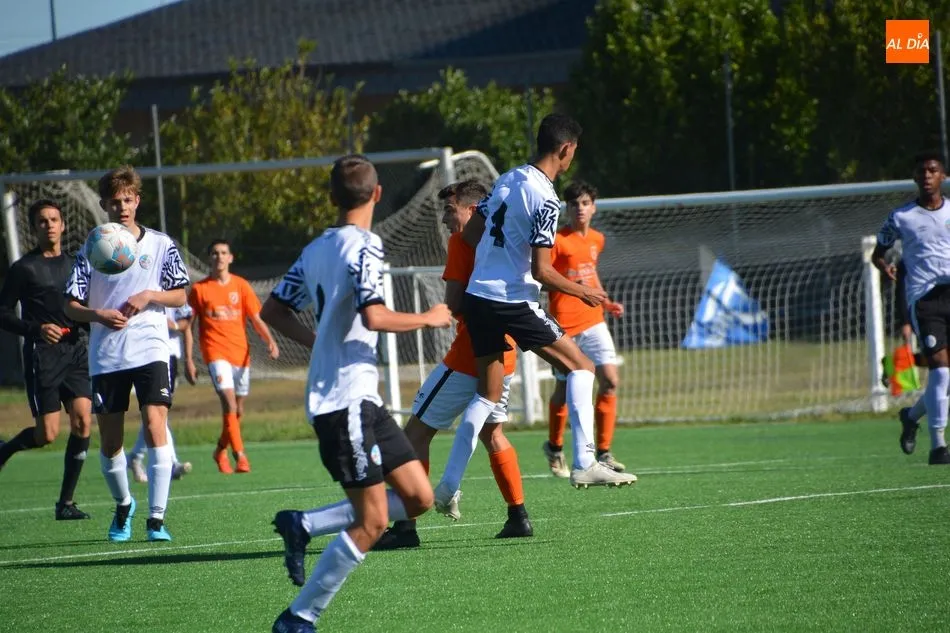 Foto 4 - Resultados, clasificaciones e im&aacute;genes del f&uacute;tbol base regional  