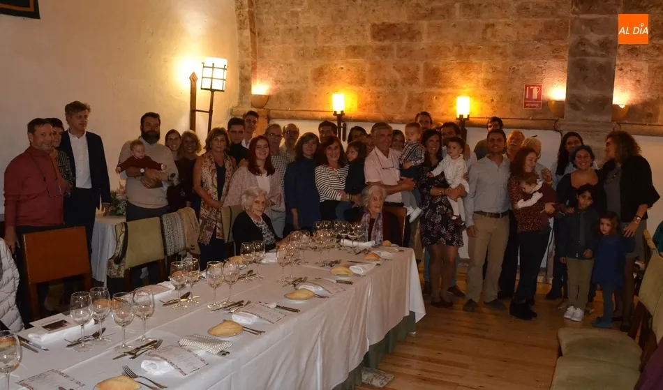 Foto 2 - Bel&eacute;n Lillo Zaera re&uacute;ne a toda su familia para festejar sus 100 a&ntilde;os  