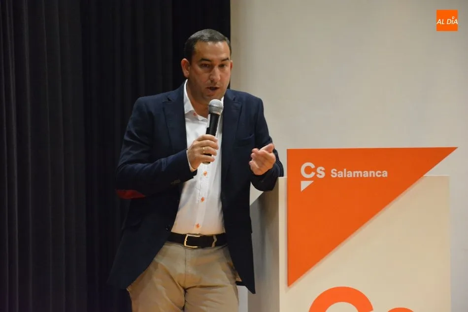 Foto 3 - Ciudadanos Salamanca hace una demostraci&oacute;n de fuerza en el debate sobre los &lsquo;retos de la Espa&ntilde;a ...