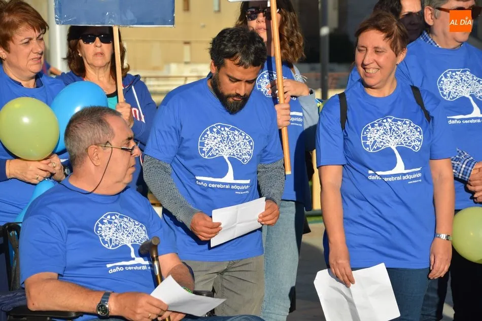 Foto 6 - La Asociaci&oacute;n Salmantina de Da&ntilde;o Cerebral Adquirido reivindica en su d&iacute;a seguir dando voz a las...