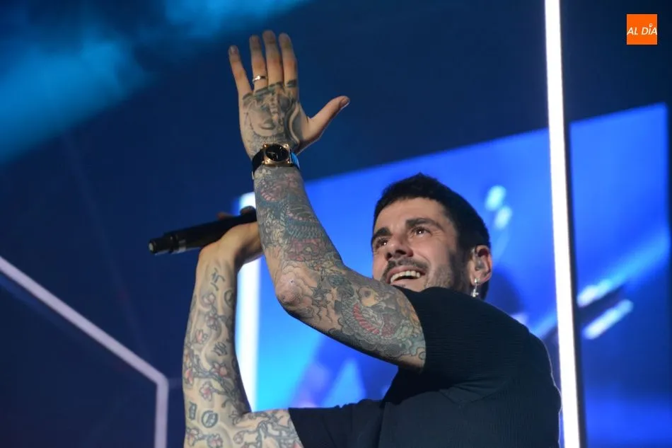 Foto 8 - Melendi levanta pasiones en Salamanca ante un Multiusos S&aacute;nchez Para&iacute;so lleno hasta la bandera