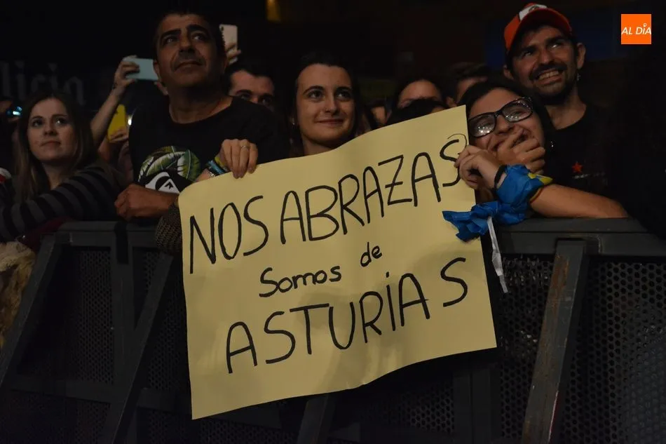 Foto 2 - Melendi levanta pasiones en Salamanca ante un Multiusos S&aacute;nchez Para&iacute;so lleno hasta la bandera