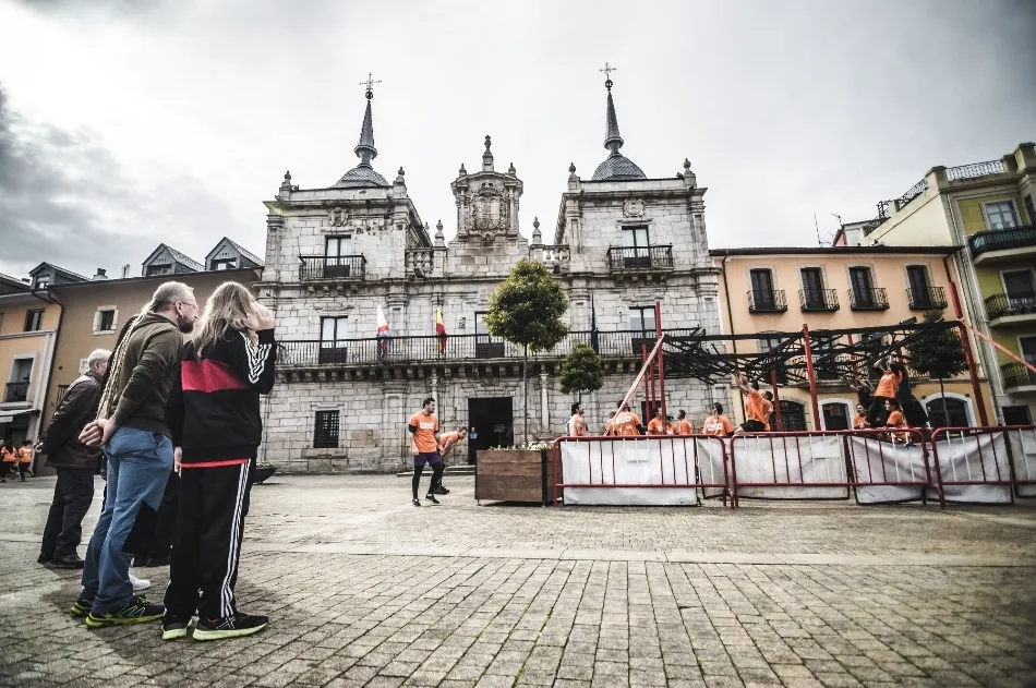 Foto 3 - Paulo Jorge Semedo y Paula Esteiro se coronan en la Farinato Race de Ponferrada  
