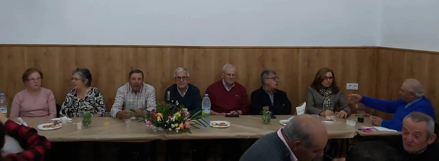 Foto 11 - Ivanrey se despide del que ha sido su p&aacute;rroco durante los &uacute;ltimos 39 a&ntilde;os, Jos&eacute; Manuel Carballo ...