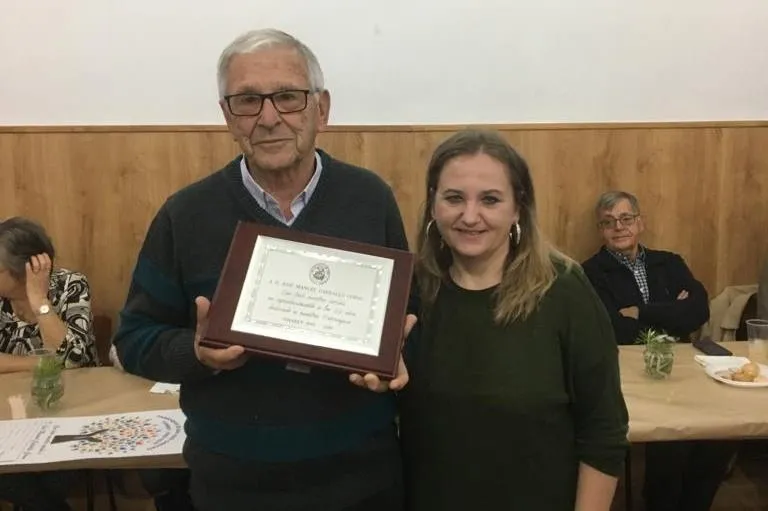 Foto 6 - Ivanrey se despide del que ha sido su p&aacute;rroco durante los &uacute;ltimos 39 a&ntilde;os, Jos&eacute; Manuel Carballo ...