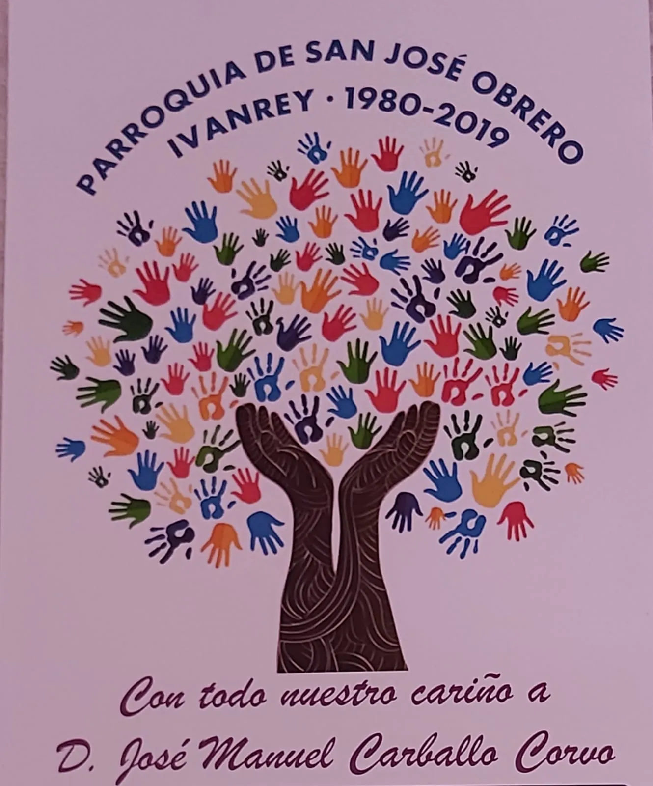 Foto 3 - Ivanrey se despide del que ha sido su p&aacute;rroco durante los &uacute;ltimos 39 a&ntilde;os, Jos&eacute; Manuel Carballo ...