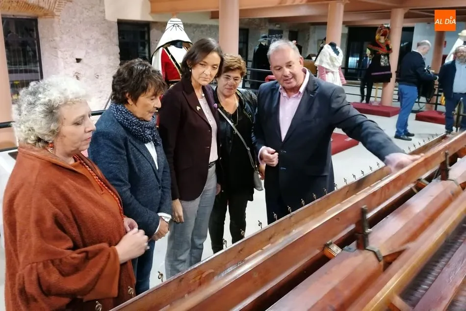 Foto 3 - Reyes Maroto apuesta por la recuperaci&oacute;n del peso industrial de B&eacute;jar y potenciar sus recursos...